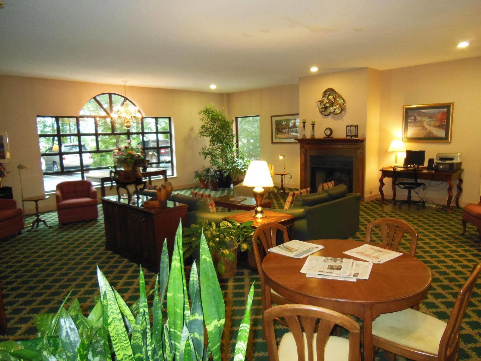 ליטל רוק Guest Inn & Suites - Midtown Medical Center מראה חיצוני תמונה