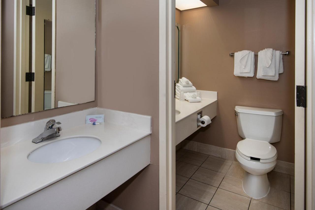 ליטל רוק Guest Inn & Suites - Midtown Medical Center מראה חיצוני תמונה