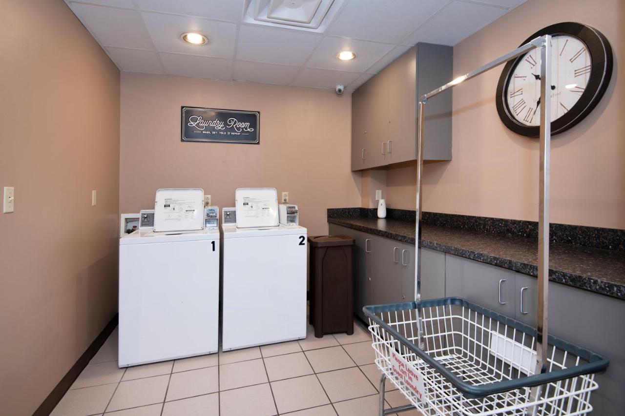 ליטל רוק Guest Inn & Suites - Midtown Medical Center מראה חיצוני תמונה