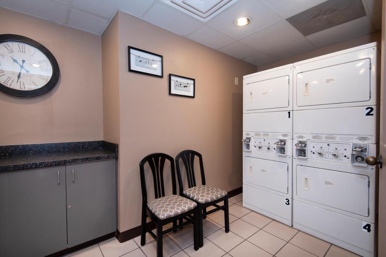 ליטל רוק Guest Inn & Suites - Midtown Medical Center מראה חיצוני תמונה